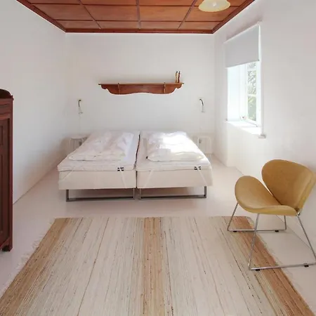 Stunning In Sams With 2 Bedrooms * Toftebjerg